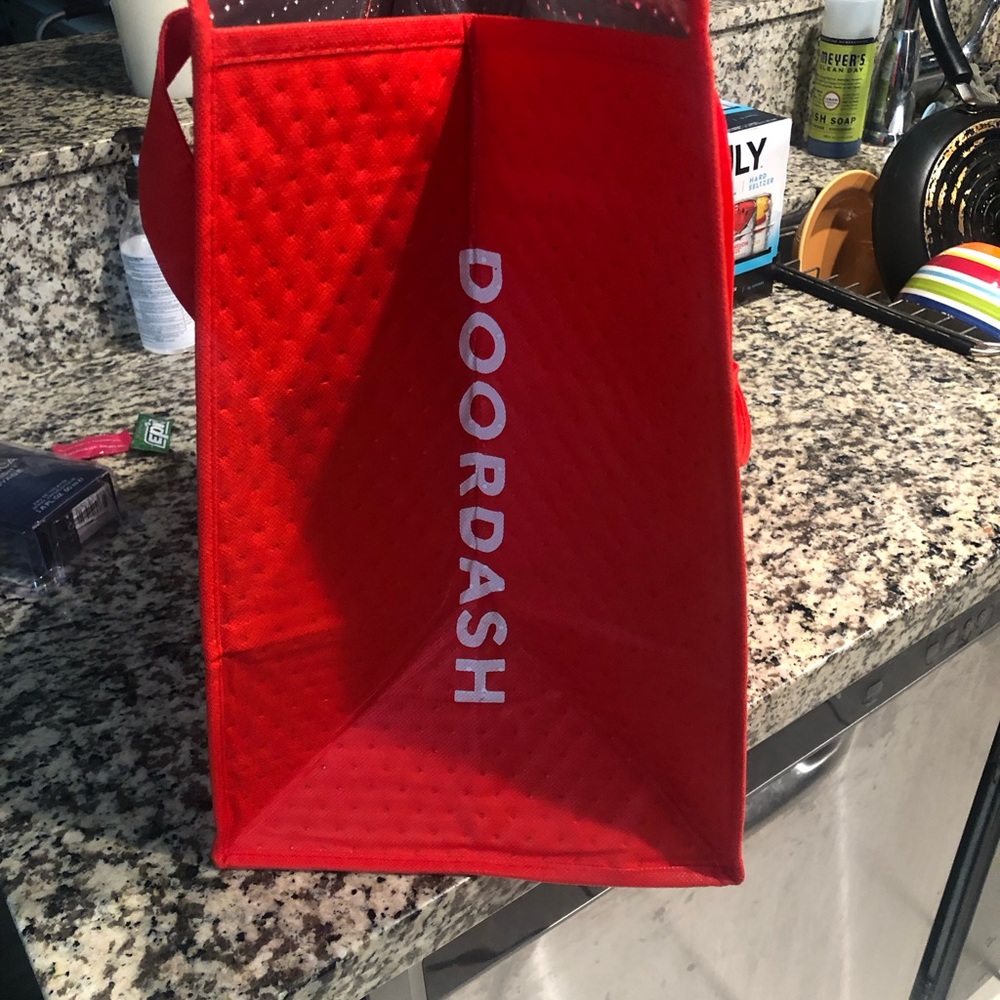 Door Dash delivery turmoil bag